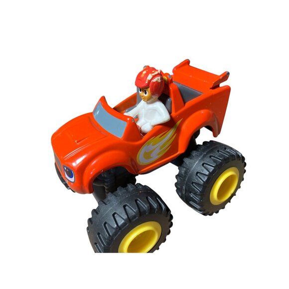 Monster Trucks Die-Cast & Plastic Toy Vehicles Lot of 6 - Picture 3 of 12